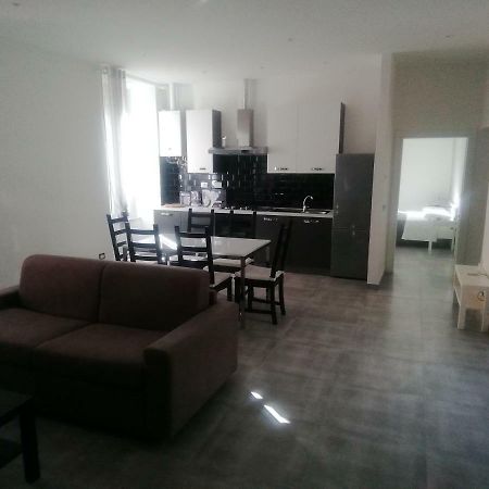 Апартаменти Residenza Ermete Чивітавекк'я Екстер'єр фото