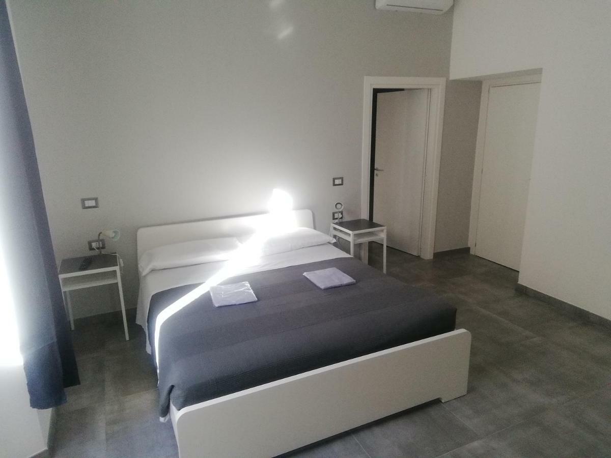 Апартаменти Residenza Ermete Чивітавекк'я Екстер'єр фото