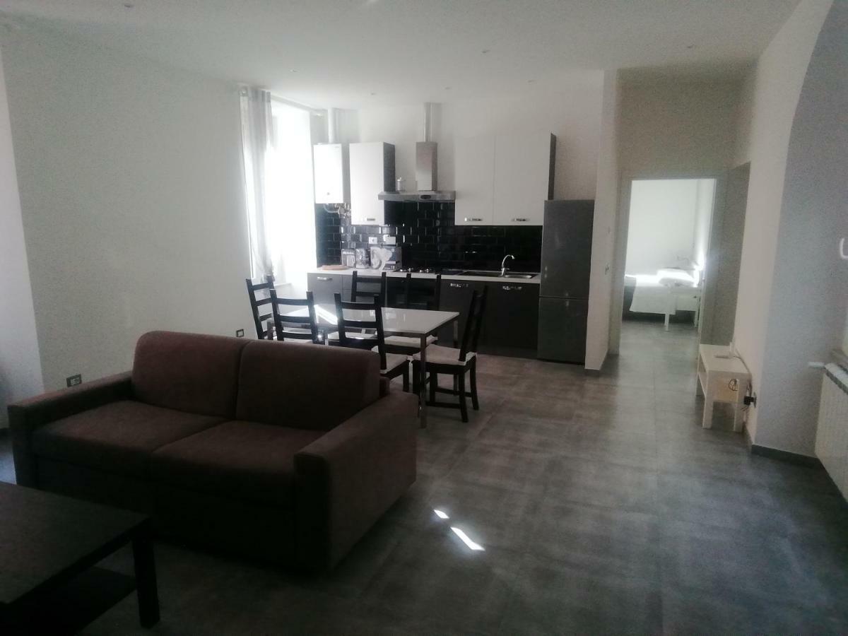 Апартаменти Residenza Ermete Чивітавекк'я Екстер'єр фото